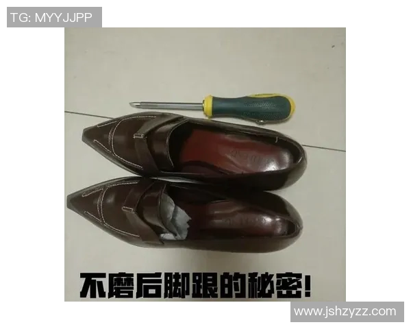 足球鞋磨鞋技巧分享如何选择合适的磨鞋工具与方法提升穿着舒适度